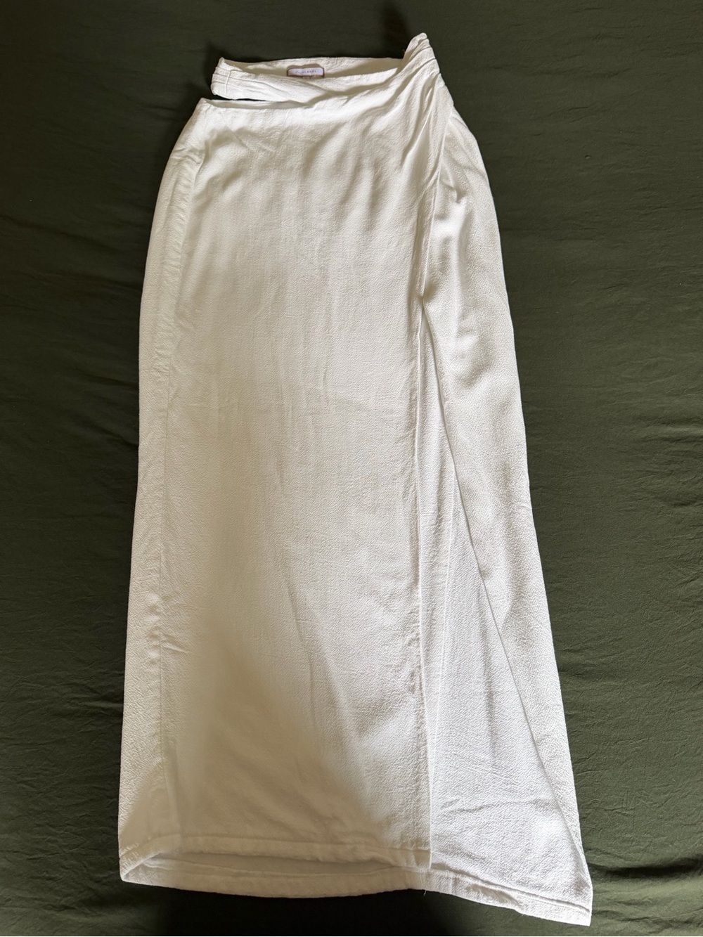 JLUXLABEL White Two-Piece Linen Set - Picture 3 of 7